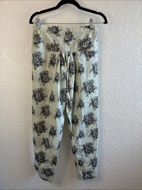 Zeen Pakistani Green Floral Printed Cotton Tapered Trousers Cigarette Pants 10